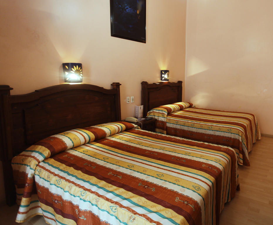 Hotel Imperial Puebla Værelse billede
